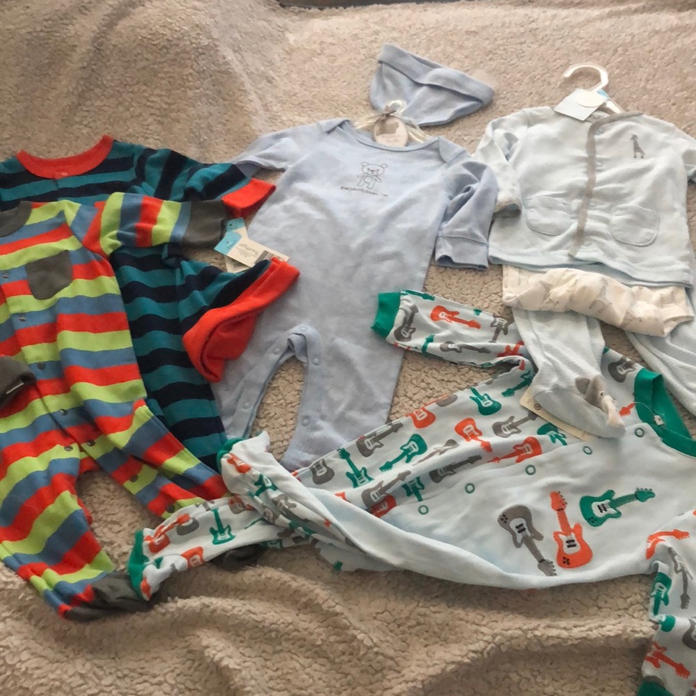 5 Footie Pj bundle! New with tags! Blue & Colors!